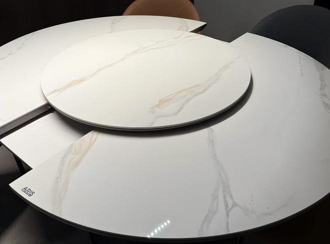 出中国家？如今流行这么设计高级又实用AG真人国际为什么“大长桌”渐渐退(图4)