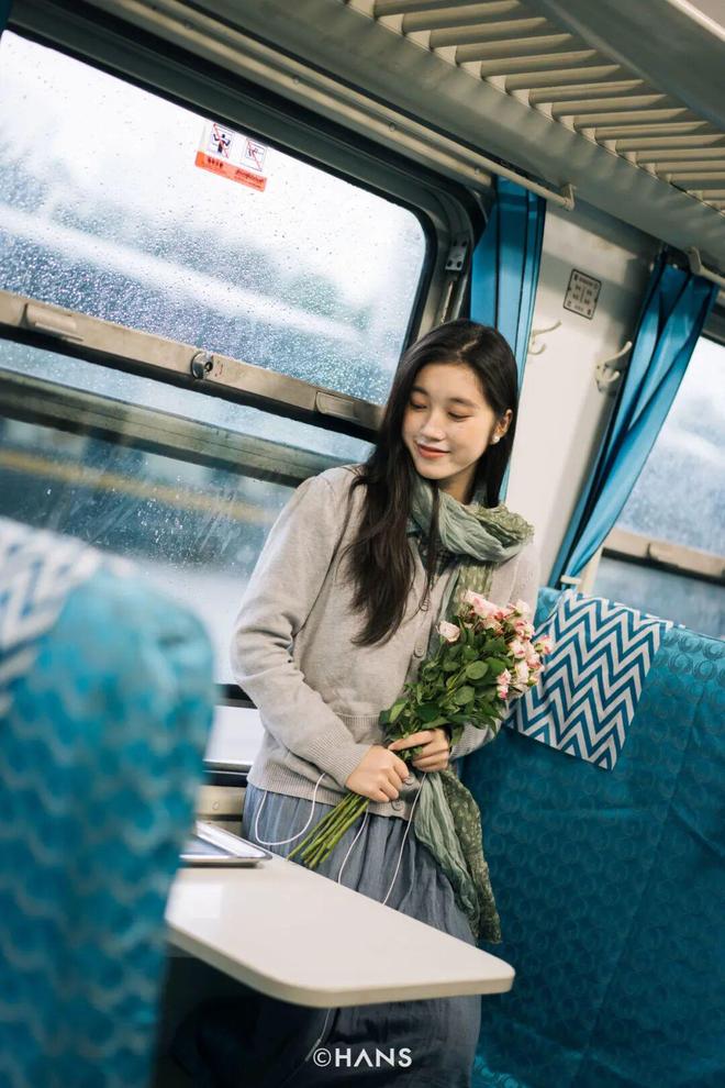 验!坐绿皮火车过武汉长江大桥AG真人游戏第一品牌限时体(图2) 验!坐绿皮火车过武汉长江大桥AG真人游戏第一品牌限时体(图2)